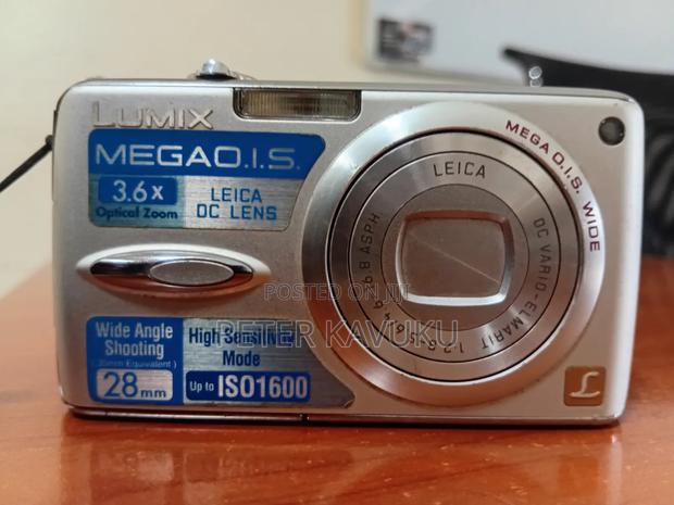 Panasonic Lumix DMC Fx01 Camera - main view