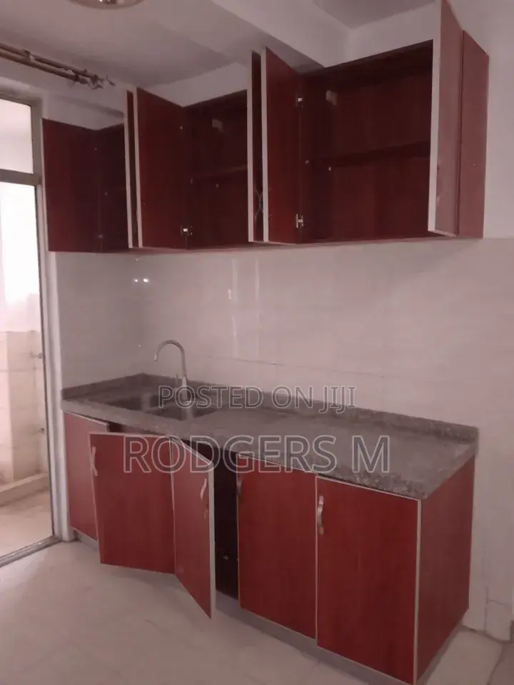 3bdrm Apartment in Valley Arcade for rent