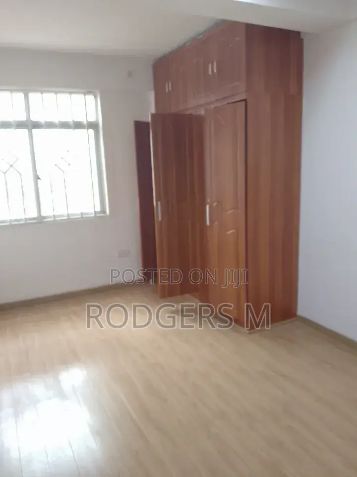 3bdrm Apartment in Valley Arcade for rent
