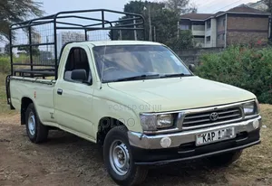 Toyota Hilux 2001 Beige
