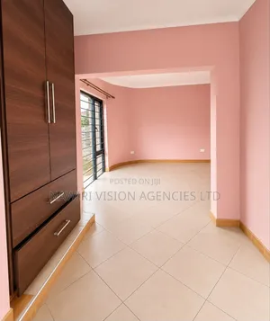 5bdrm House in Benedict, Utawala for rent