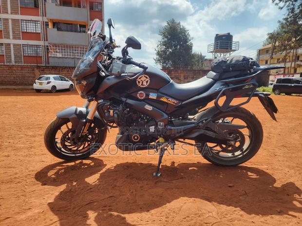 Bajaj Dominar 400 2024 Black - thumbnail 5