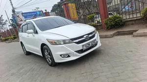 Honda Stream 2010 Pearl