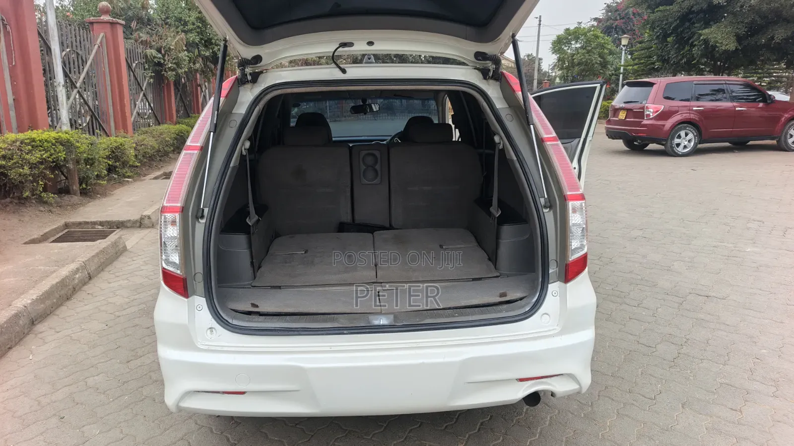 Honda Stream 2010 Pearl
