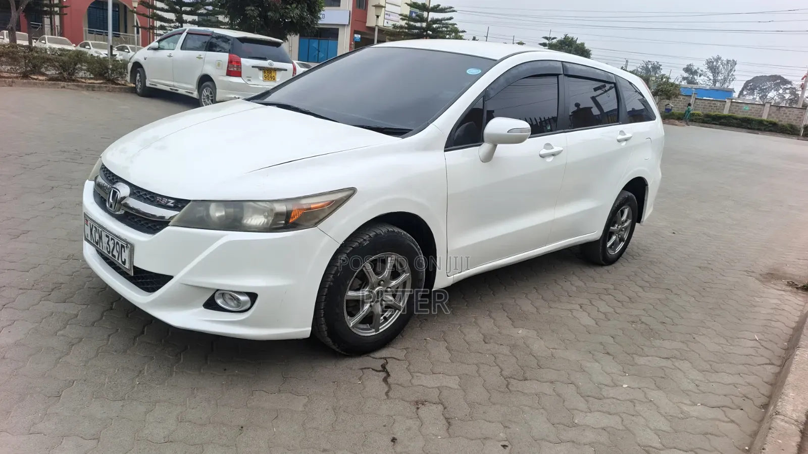 Honda Stream 2010 Pearl
