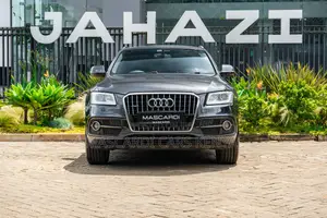 Audi Q5 2.0T Premium AWD quattro 2016 Gray