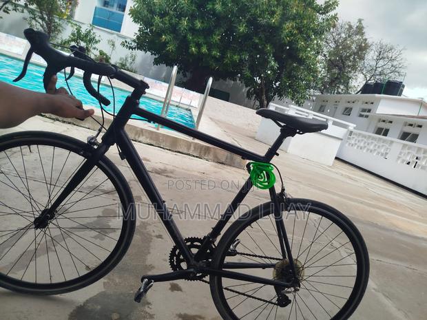BrandX Road Bike - main view
