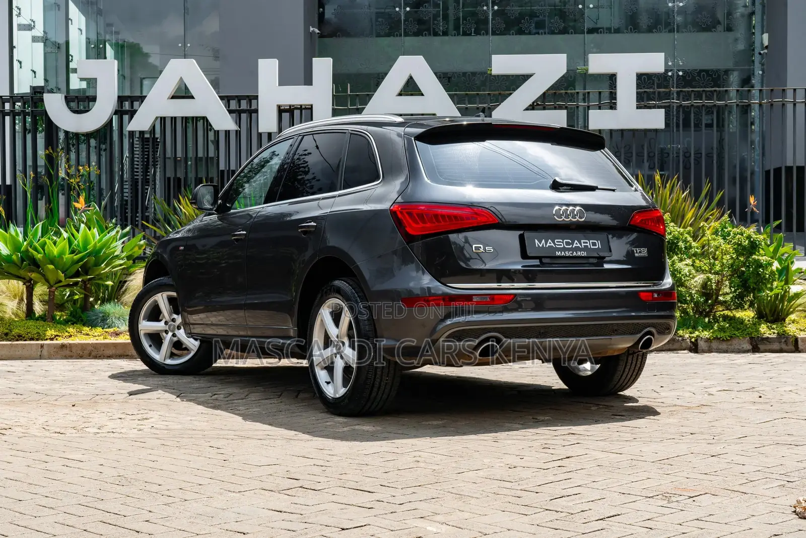 Audi Q5 2.0T Premium AWD quattro 2016 Gray