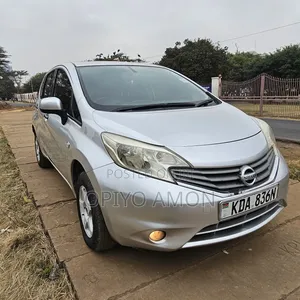Nissan Note 2013 Silver