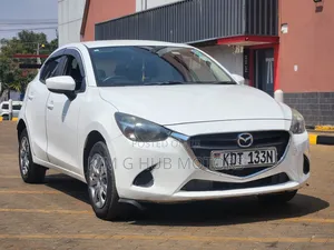 Mazda Demio 2018 Pearl