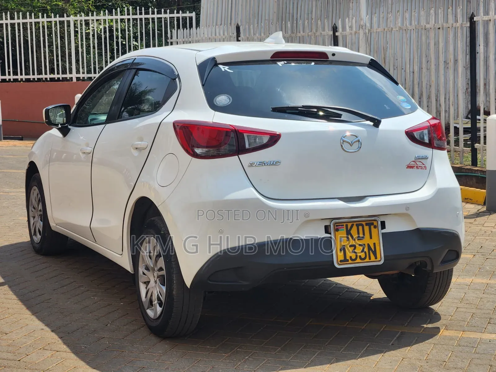 Mazda Demio 2018 Pearl