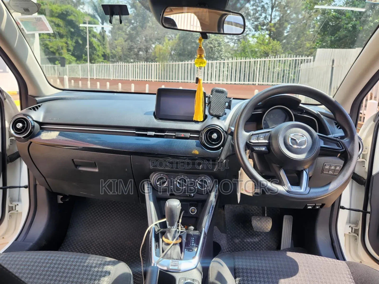Mazda Demio 2018 Pearl