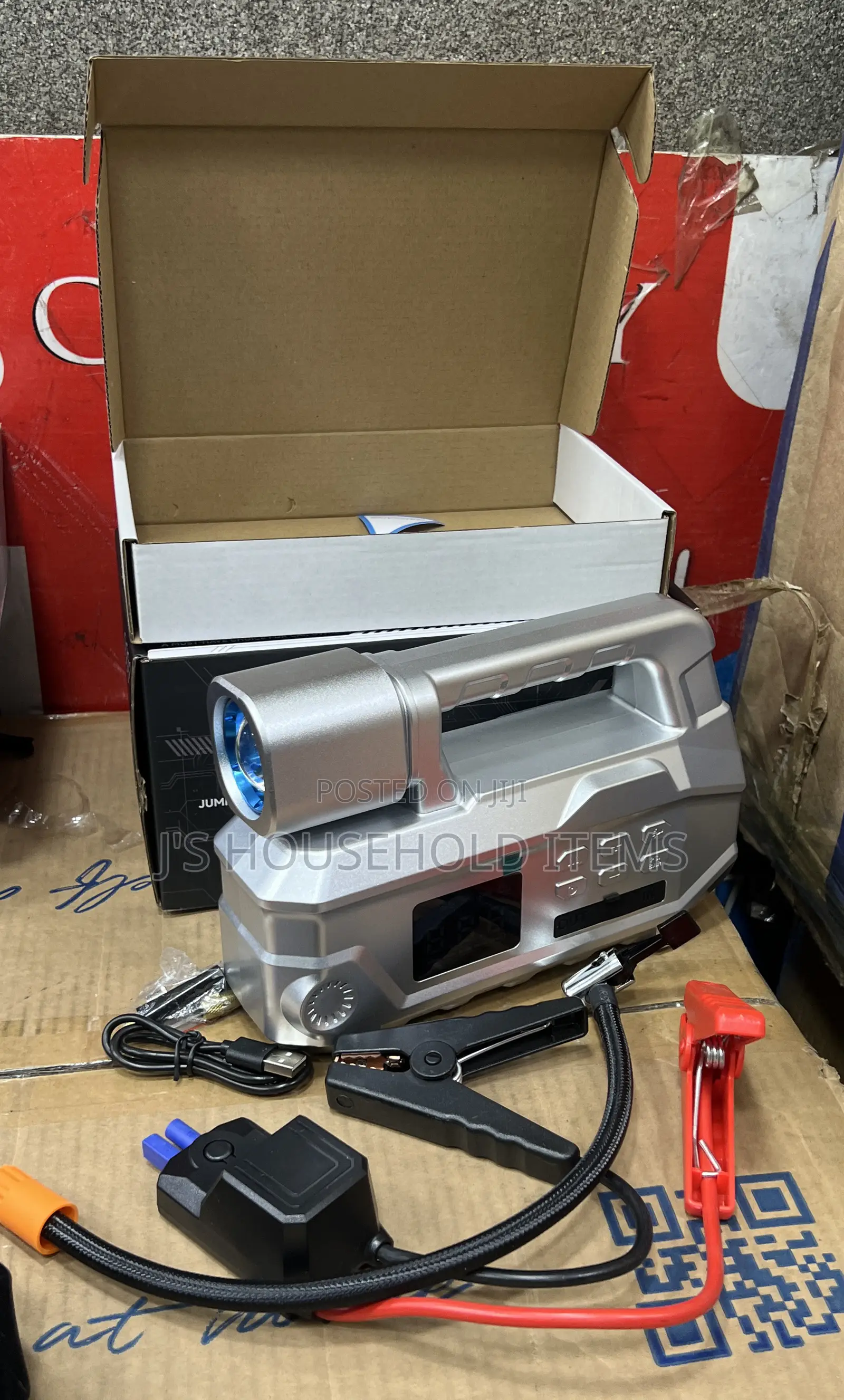 Digital Jump Starter With Digital Compressor Adjustable Flashlight
