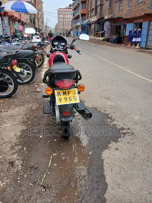 Bajaj Boxer 150 UG 2022 Red