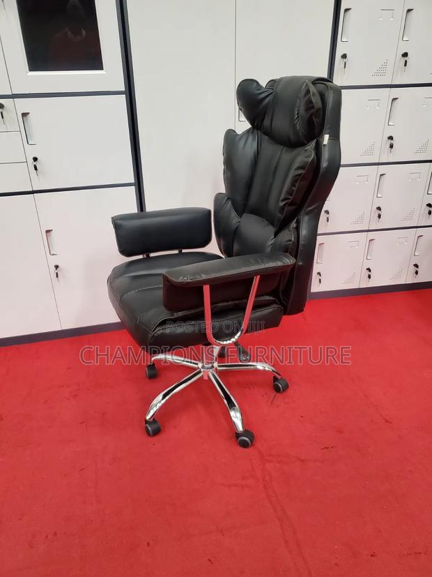 High Back Ergonomic Paddes Leather Chair - thumbnail 3