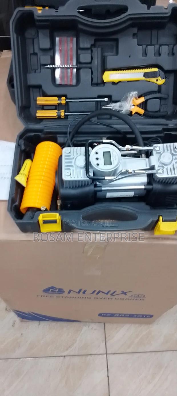 Portable (Digital Gauge)2-Cylinder Portable Air Compressor