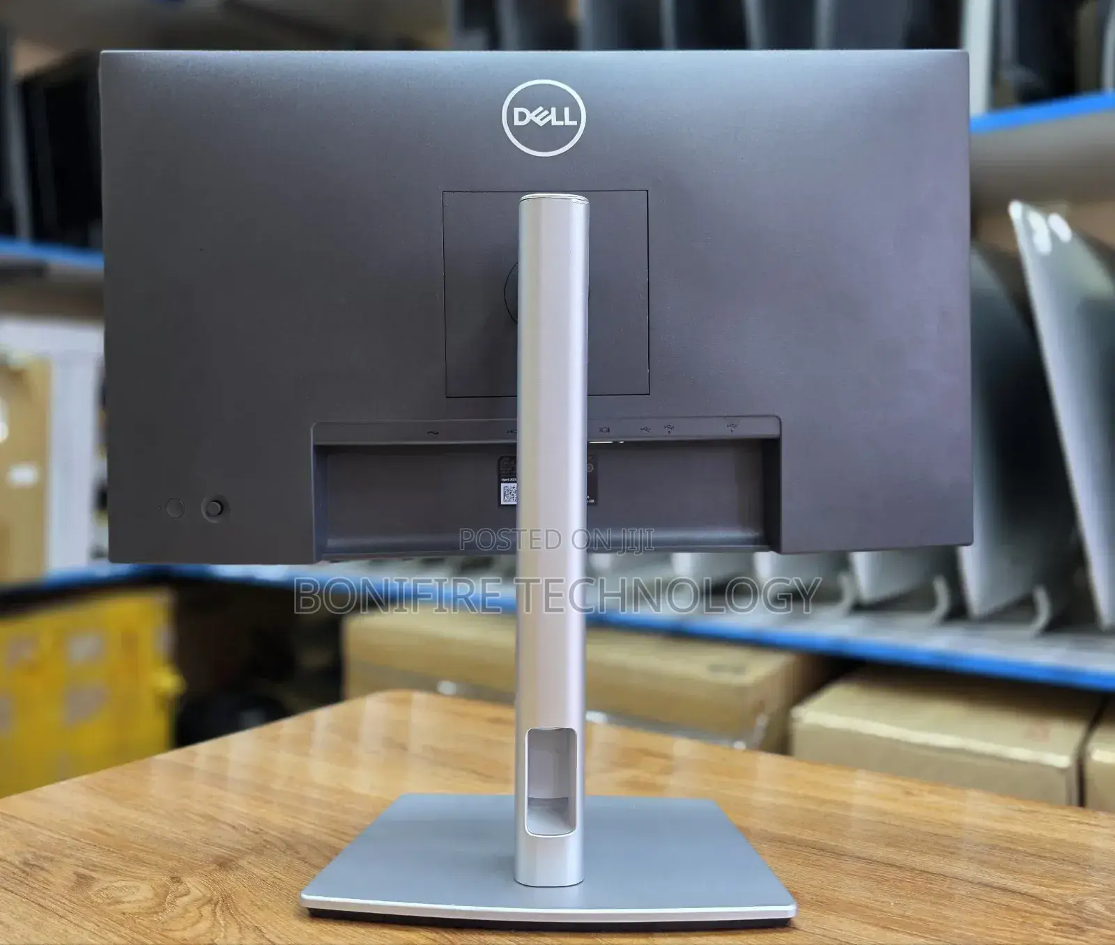 Dell P2425H
24 Inch Fhd(1920*1080)
100hz
Vga/Hdmi/Display 
3