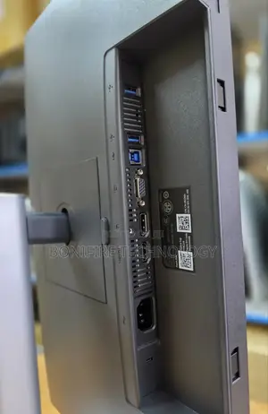 Dell P2425H
24 Inch Fhd(1920*1080)
100hz
Vga/Hdmi/Display 
3