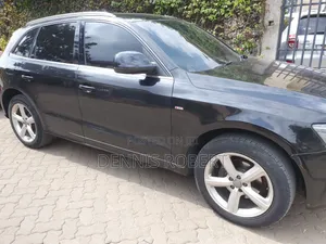 Audi Q5 2011 Black