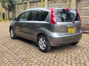 Nissan Note 2010 Gray
