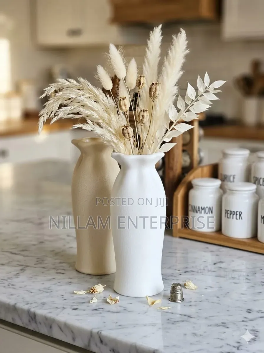 *Plastic Long Nordic Style Vase