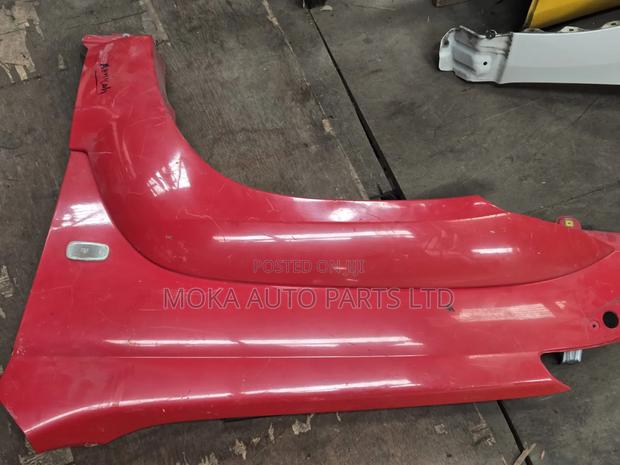 Prado 120 Wing - thumbnail 3