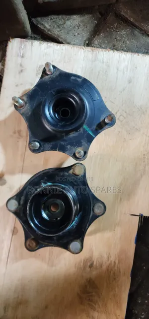 Honda CRV Re4 Shock Mounting