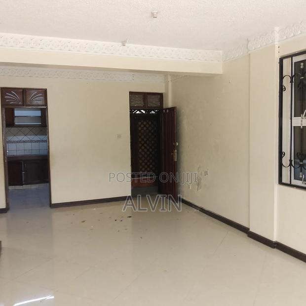 3bdrm Apartment in Kizingo for rent - thumbnail 3