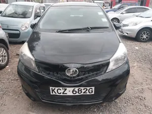 Toyota Vitz 2013 Black