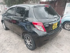 Toyota Vitz 2013 Black