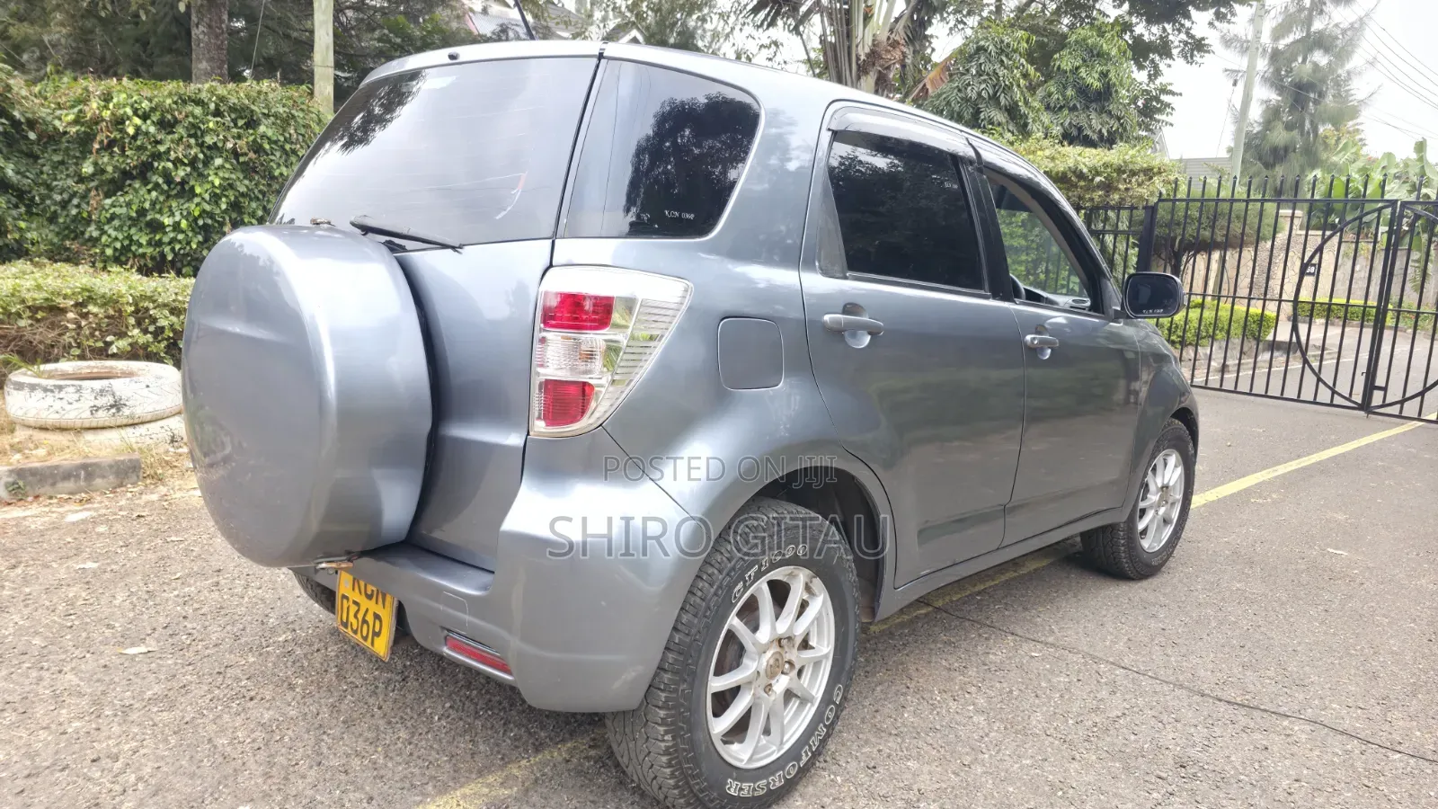Toyota Rush 2010 Gray