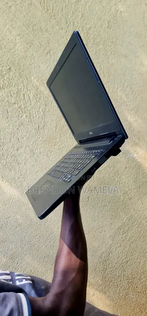 Laptop Dell Latitude E7240 8GB Intel Core i5 HDD 1T