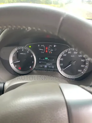 Nissan Sylphy 2013 Red