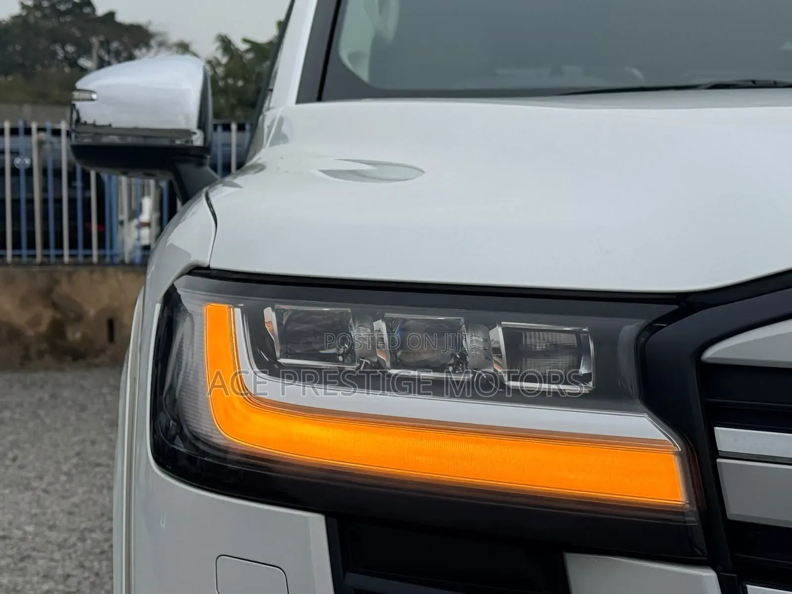 Toyota Land Cruiser 2023 White