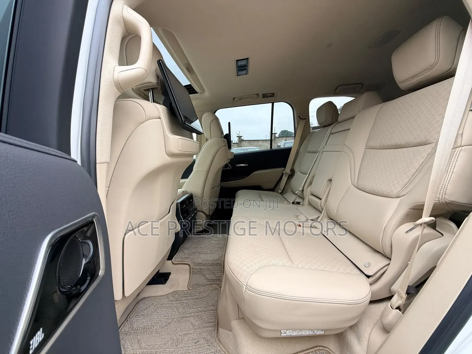 Toyota Land Cruiser 2023 White