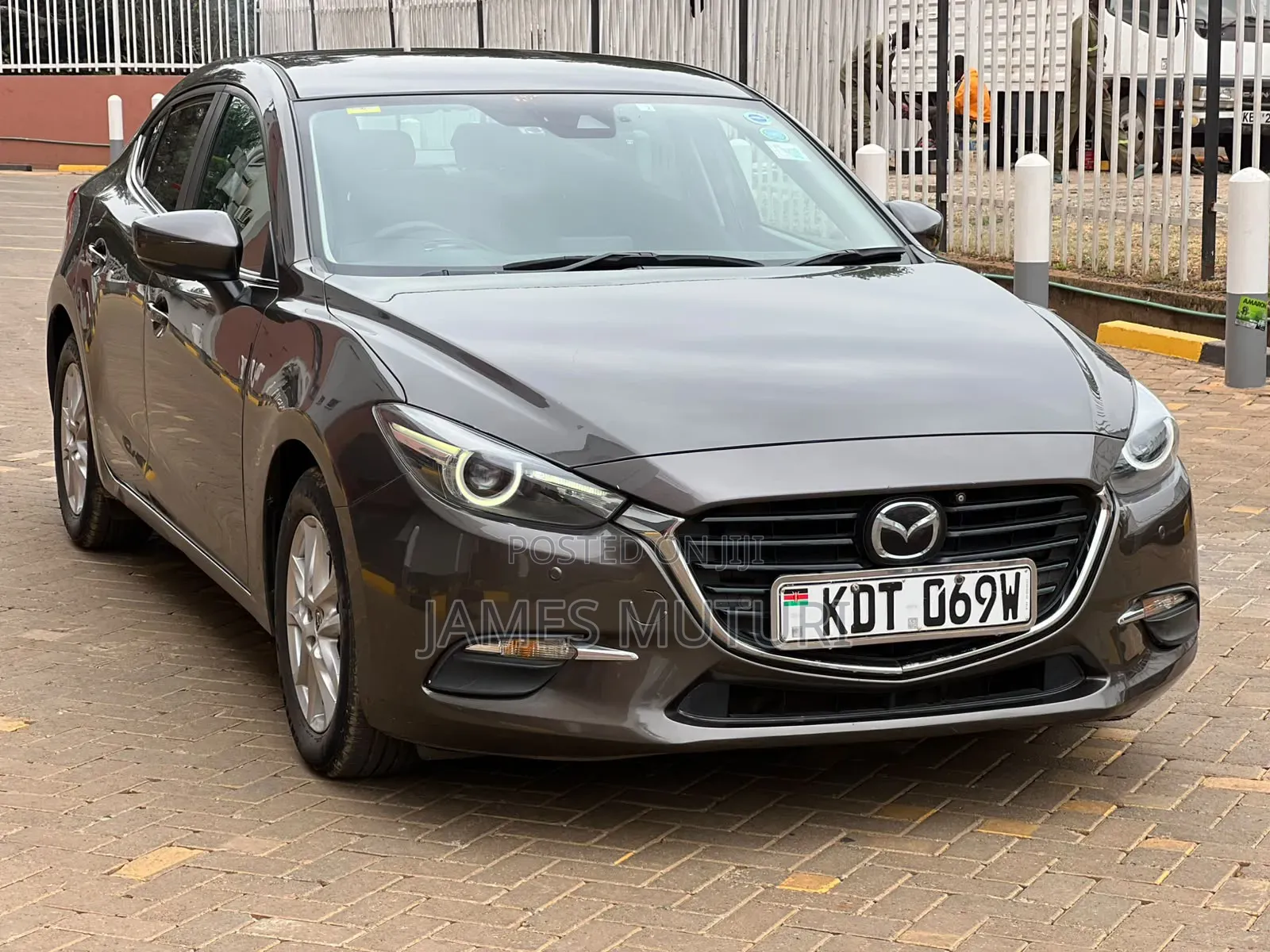 Mazda Axela 2018 Gray