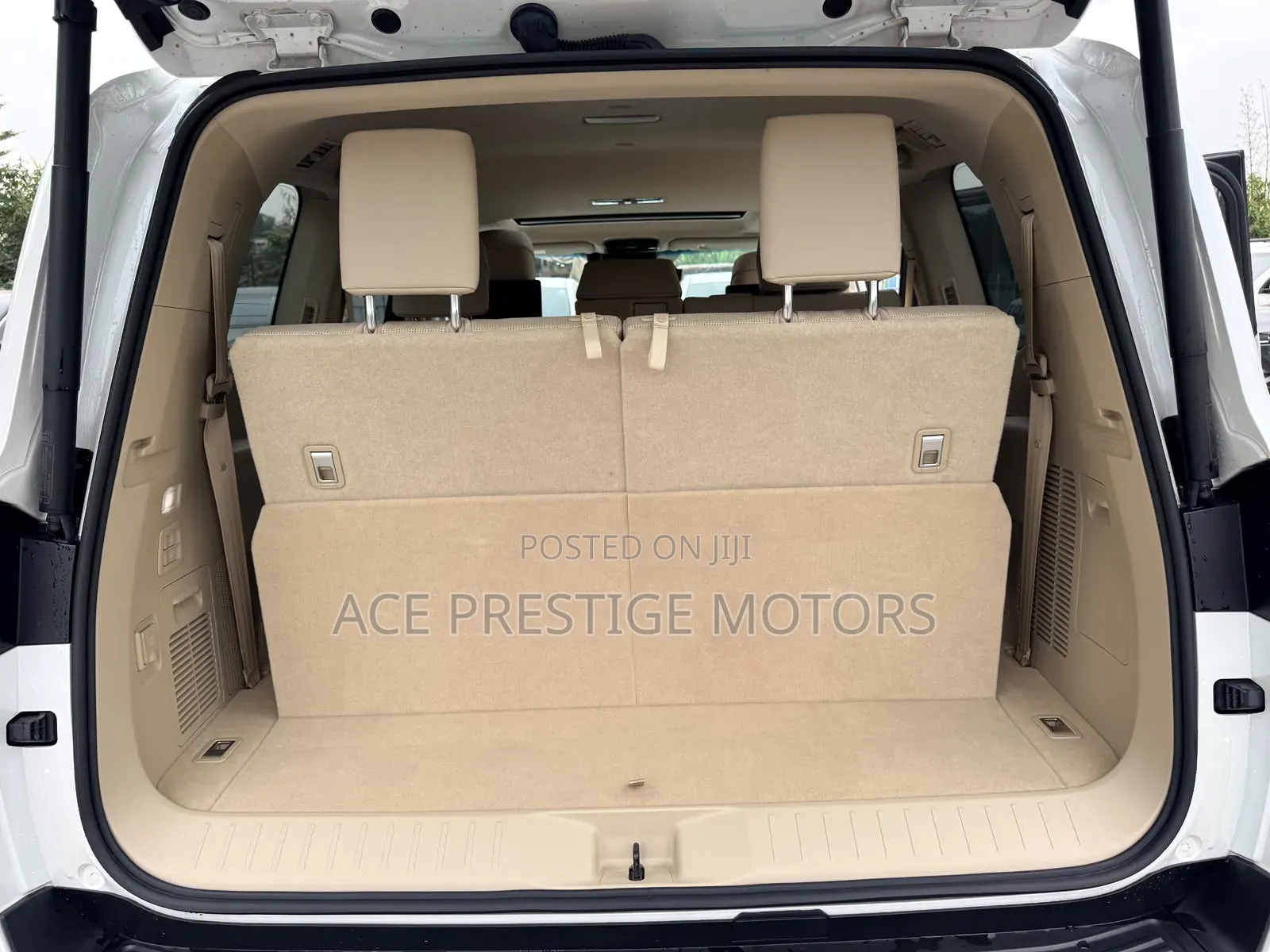 Toyota Land Cruiser 2023 White