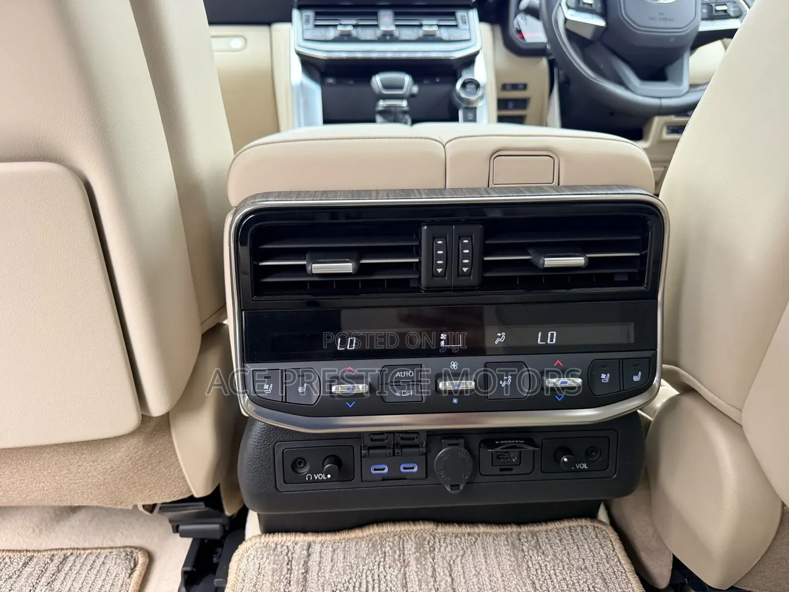 Toyota Land Cruiser 2023 White