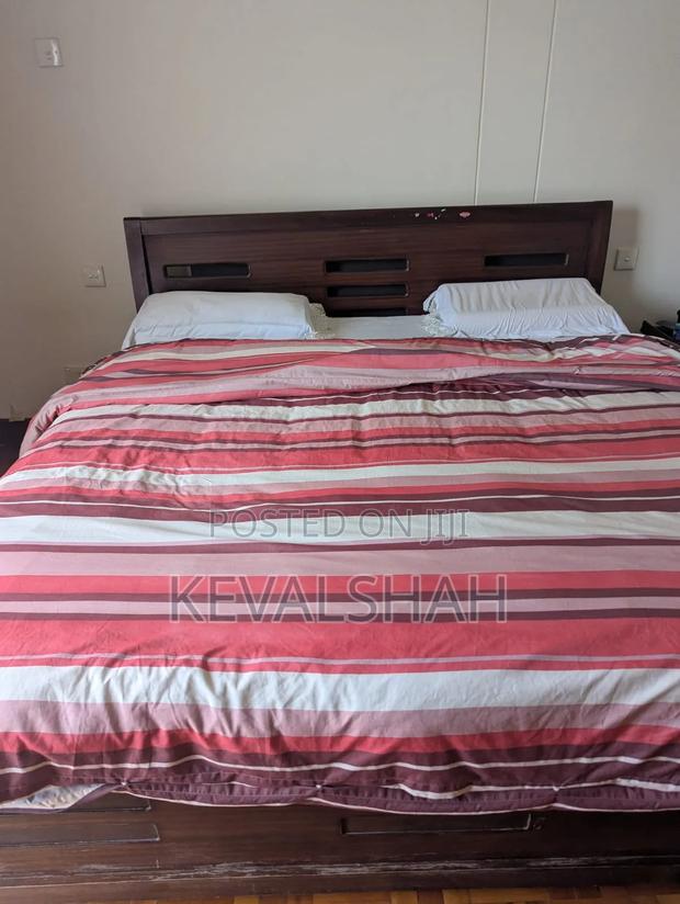 Elegant Solid Hard Wood 6x6 King Bed Frame (No Mattress) - thumbnail 2