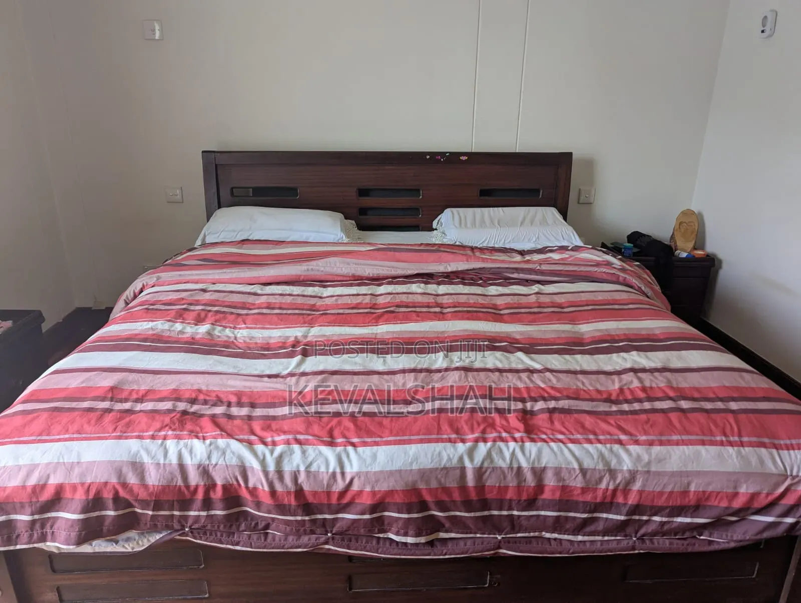 Elegant Solid Hard Wood 6x6 King Bed Frame (No Mattress)