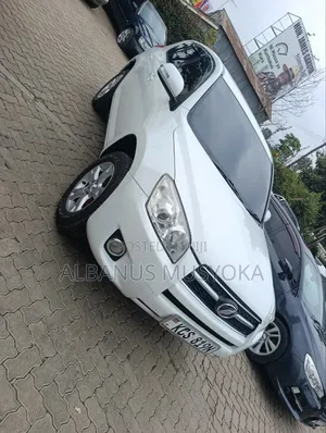 Toyota RAV4 2011 White