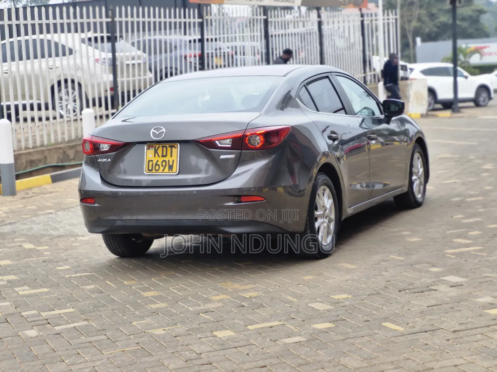 Mazda Axela 2018 Gray