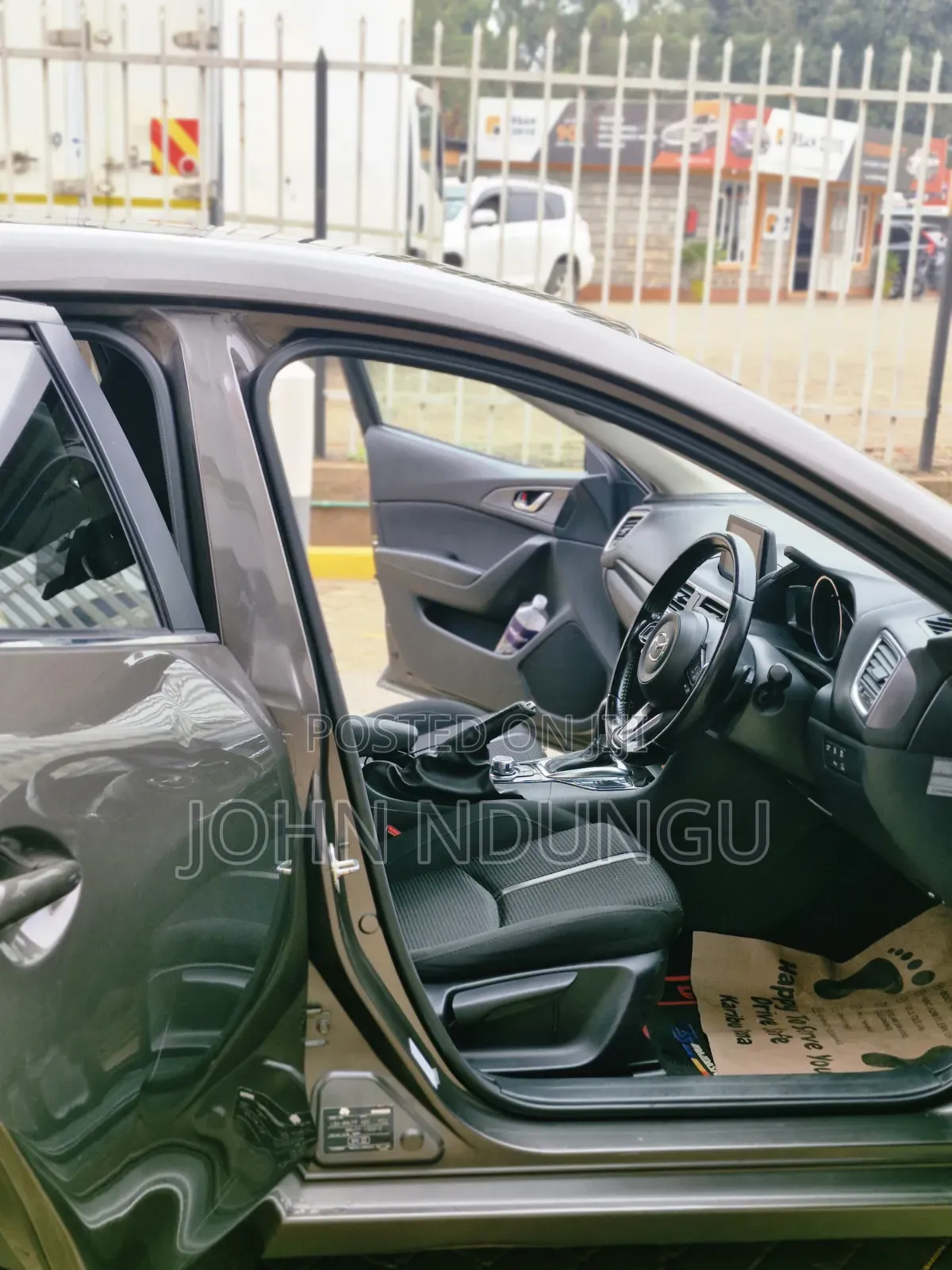 Mazda Axela 2018 Gray