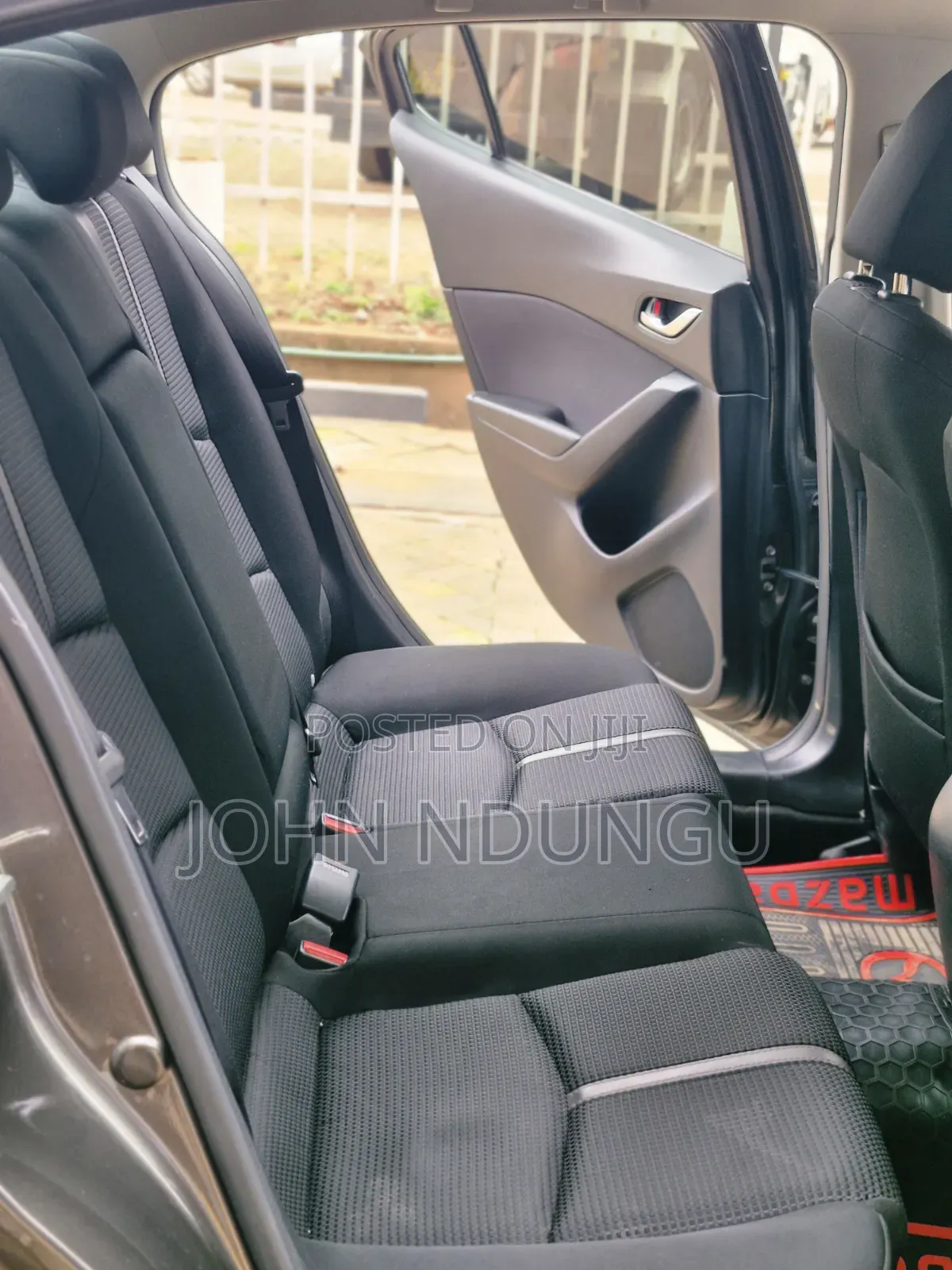 Mazda Axela 2018 Gray