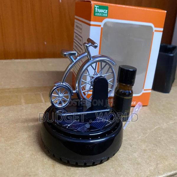 . Premium Pirate Solar Essential Oil Car Diffuser - thumbnail 2