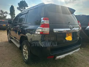 Toyota Land Cruiser Prado 2013 Black