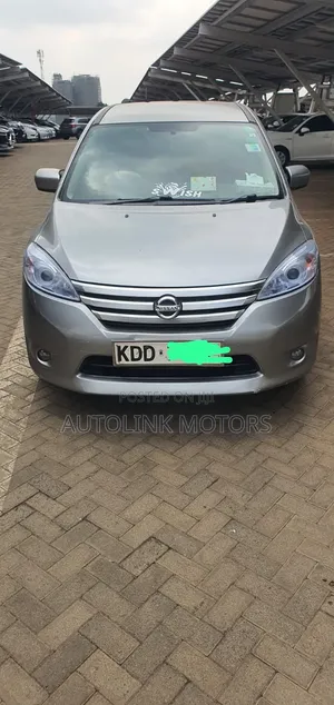Nissan Lafesta 2014 Silver