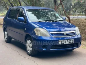 Toyota Raum 2006 Blue