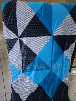 Luxury Single Woolen Comforter – Warm Lightweight