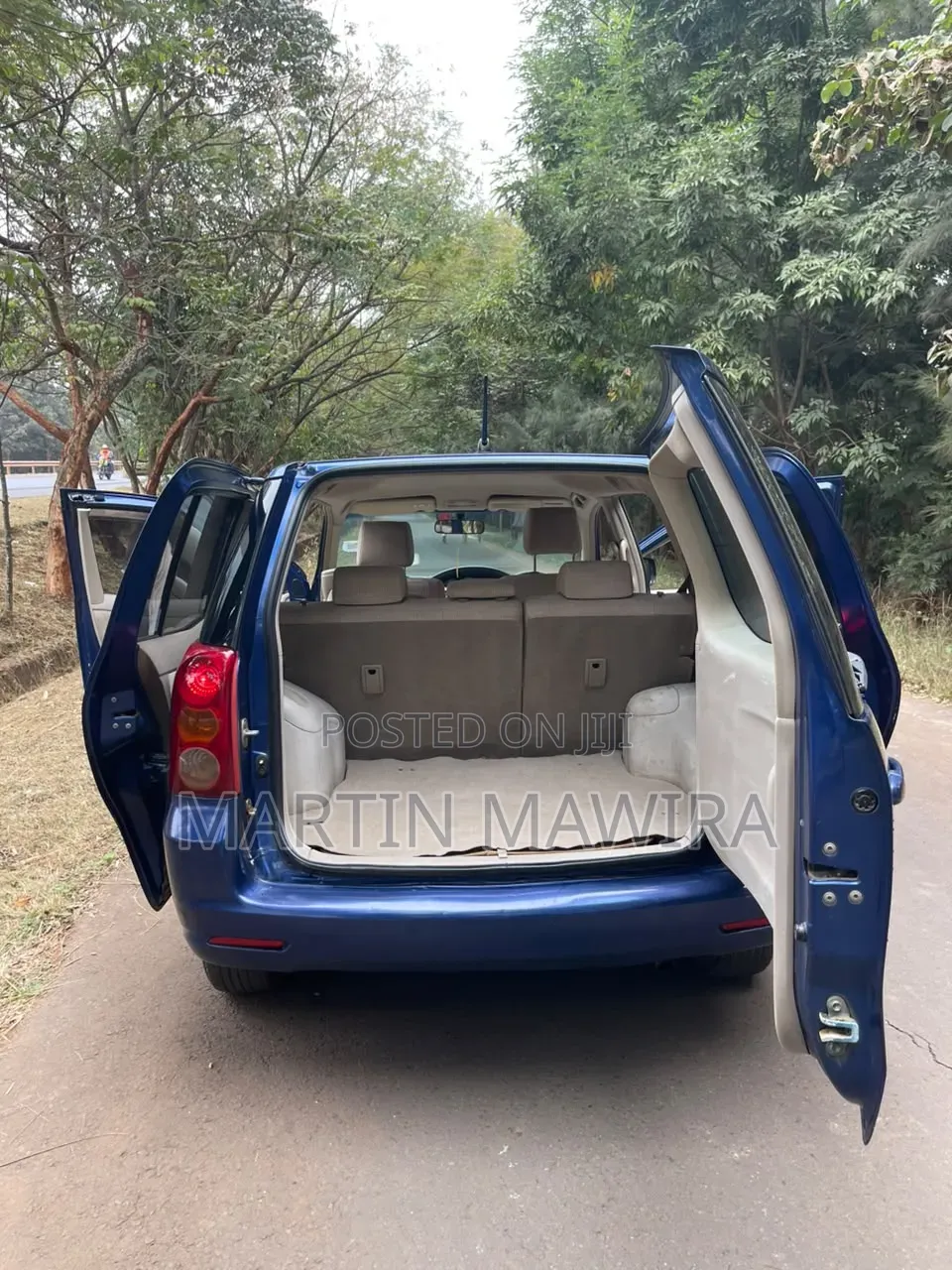 Toyota Raum 2006 Blue